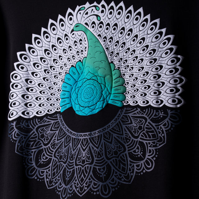 THE PEACOCK T-SHIRT